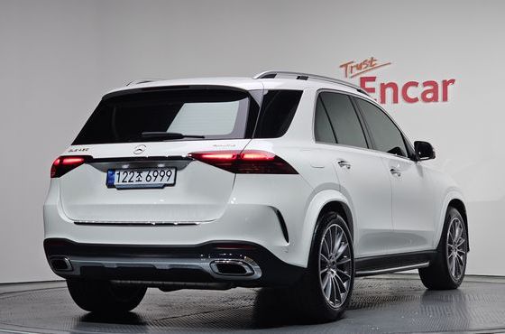 Mercedes-Benz GLE-Class GLE450 4MATIC — пробег 8 077 км — фото 2 из 5