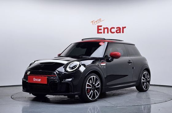 Mini Cooper JCW Pat Moss Edition 3rd — пробег 32 045 км — фото 1 из 5