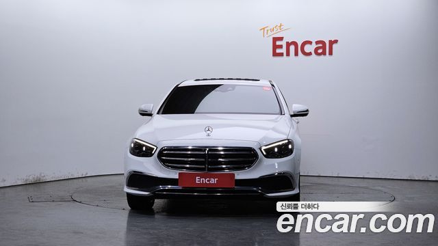 Mercedes-Benz E-Class E300e 4MATIC Exclusive — пробег 48 681 км — фото 3 из 5