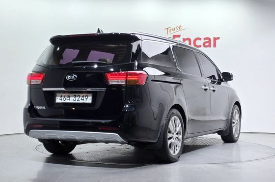 Kia Carnival 9-seater Prestige — пробег 131 824 км — фото 2 из 5