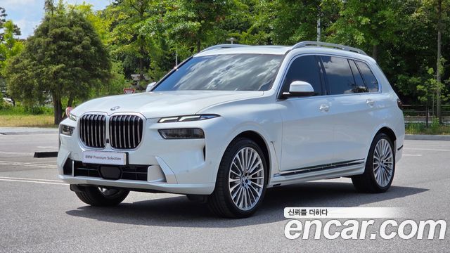 BMW X7 xDrive 40i Design Pure Excellence 6-Seater — пробег 11 635 км — фото 1 из 5