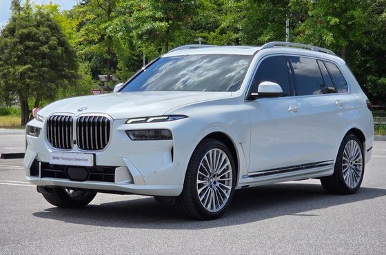 BMW X7 xDrive 40i Design Pure Excellence 6-Seater — пробег 11 635 км — фото 1 из 5