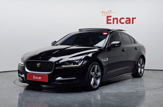 Jaguar XE 20d R-Sport — пробег 89 793 км — фото 1 из 5