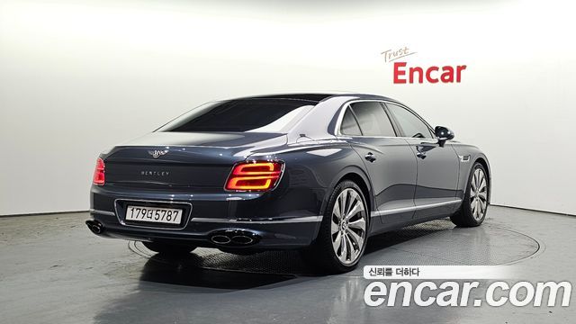 Bentley Flying Spur 4.0 — пробег 39 409 км — фото 2 из 5