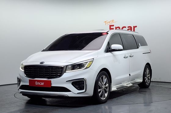 Kia Carnival 9-Seater Noblesse — пробег 98 250 км — фото 1 из 5