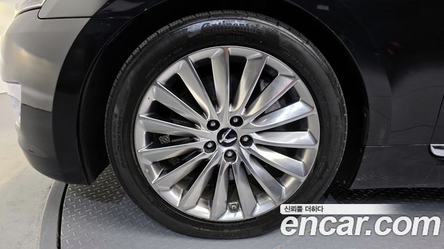 Hyundai Equus из Кореи Encar