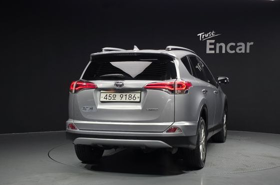 Toyota RAV4 2.5 2WD 4th — пробег 61 225 км — фото 4 из 5
