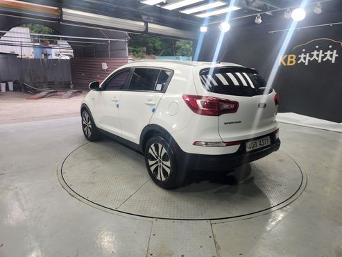 Kia Sportage Diesel 2WD TLX Deluxe — пробег 168 913 км — фото 4 из 5