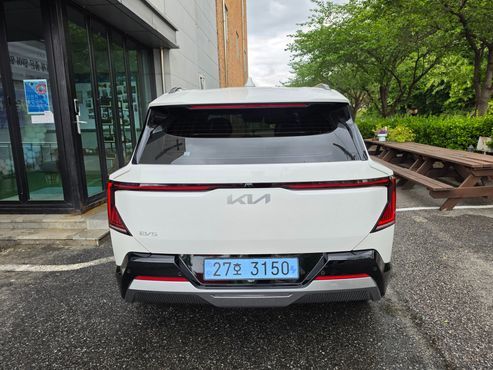 Kia EV5 Long Range 2WD Earth — пробег 1 200 км — фото 4 из 5