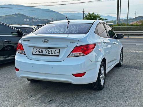 Hyundai Accent Diesel 1.6 VGT Smart — пробег 216 931 км — фото 4 из 5