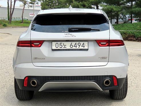 Jaguar E-PACE P250 SE — пробег 131 865 км — фото 4 из 5
