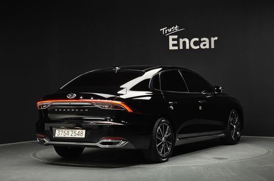 Hyundai Grandeur 3.3 Premium — пробег 33 427 км — фото 2 из 5