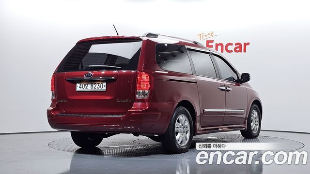 Kia Carnival New Carnival Limousine GLX — пробег 113 518 км — фото 2 из 5