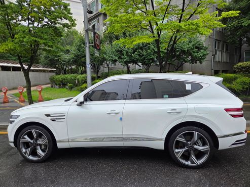 Genesis GV80 2.5T Gasoline AWD — пробег 24 900 км — фото 2 из 5