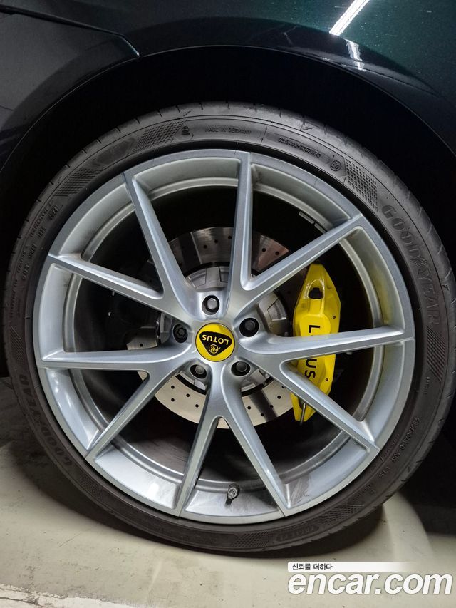 Lotus Emira из Кореи Encar