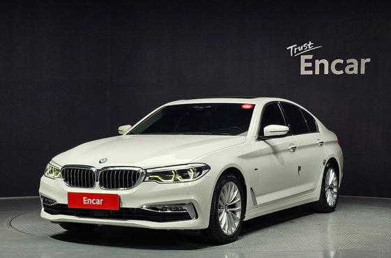 BMW 5-Series 520d xDrive Luxury Plus — пробег 103 735 км — фото 1 из 5