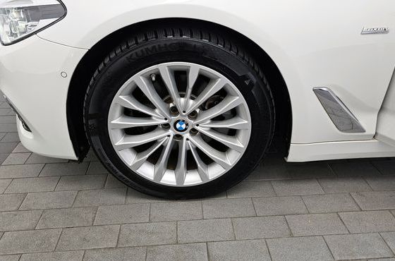 BMW 5-Series 520d xDrive Luxury Plus — пробег 103 735 км — фото 5 из 5