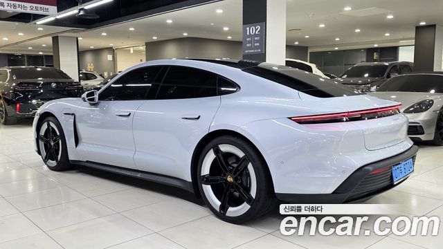 Porsche Taycan из Кореи Encar
