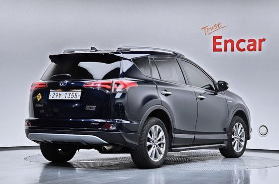 Toyota RAV4 2.5 4WD Hybrid 4th — пробег 70 839 км — фото 2 из 5