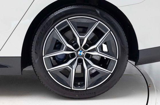 BMW 5-Series 523d M Sport — пробег 11 009 км — фото 5 из 5