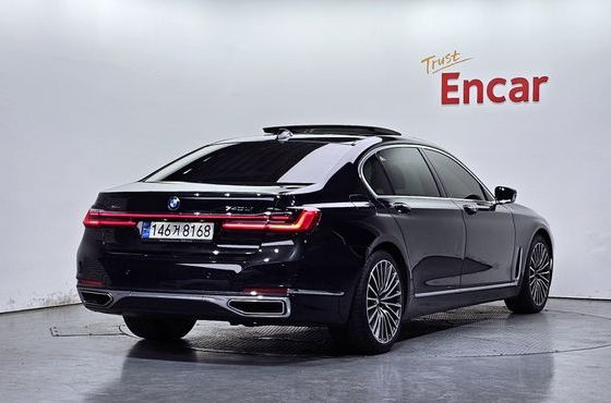 BMW 7-Series 740Li xDrive Design Pure Excellence — пробег 120 769 км — фото 2 из 5