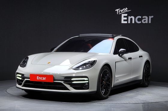 Porsche Panamera 4.0 GTS — пробег 49 366 км — фото 1 из 5