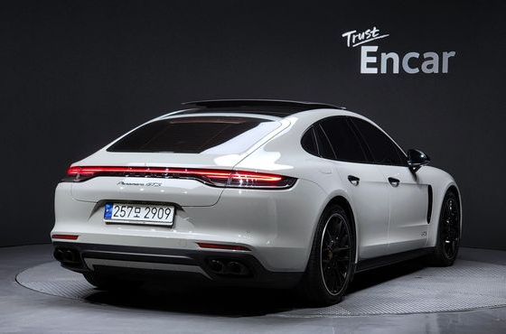 Porsche Panamera 4.0 GTS — пробег 49 366 км — фото 2 из 5