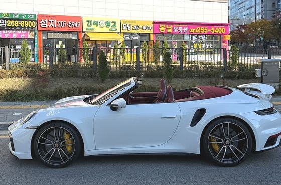 Porsche 911 Turbo S Cabriolet — пробег 13 355 км — фото 4 из 5