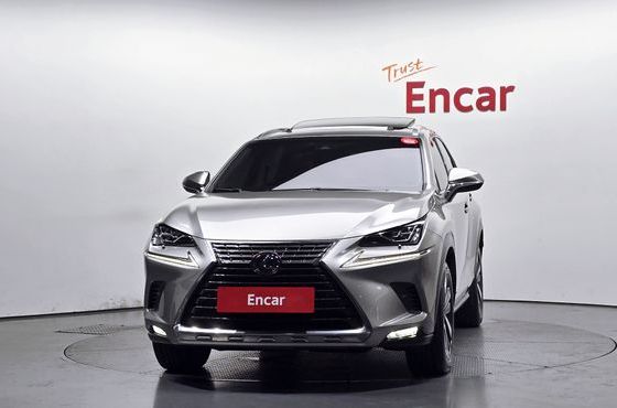 Lexus NX Supreme — пробег 105 567 км — фото 3 из 5