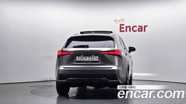 Lexus NX Supreme — пробег 105 567 км — фото 4 из 5