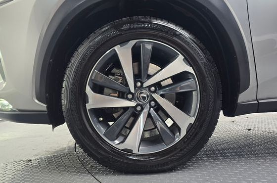 Lexus NX Supreme — пробег 105 567 км — фото 5 из 5