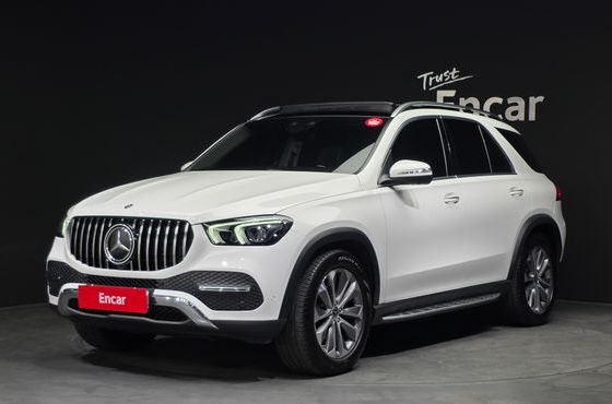 Mercedes-Benz GLE-Class GLE300d 4MATIC — пробег 86 301 км — фото 1 из 5
