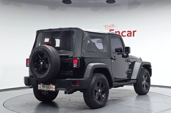 Jeep Wrangler 3.6 Sport 2Door — пробег 88 872 км — фото 2 из 5