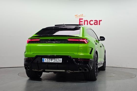 Lamborghini Urus 4.0 V8 SE — пробег 4 457 км — фото 4 из 5