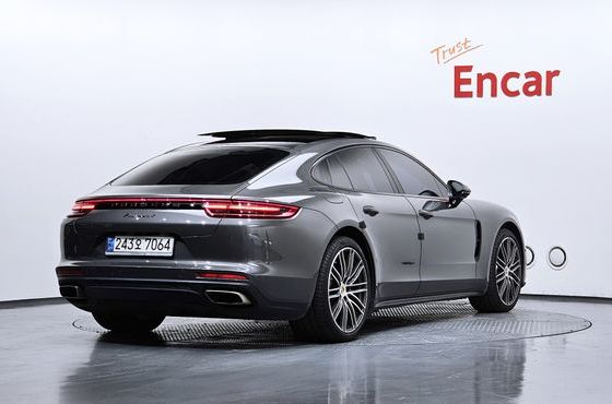 Porsche Panamera 3.0 AWD — пробег 90 576 км — фото 2 из 5
