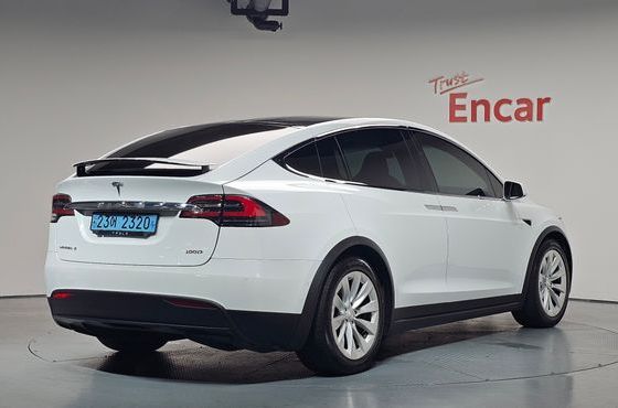 Tesla Model X 100D — пробег 102 684 км — фото 2 из 5
