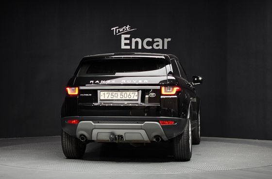 Land Rover Range Rover Evoque 2.0 TD4 SE — пробег 102 008 км — фото 4 из 5