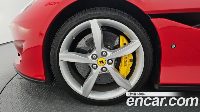 Ferrari Portofino из Кореи Encar