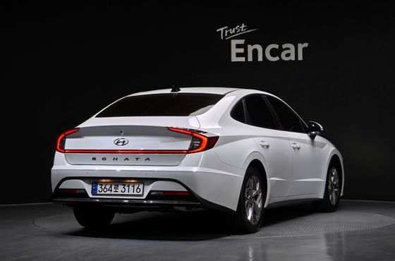 Hyundai Sonata 2.0 Premium Family — пробег 27 701 км — фото 2 из 5