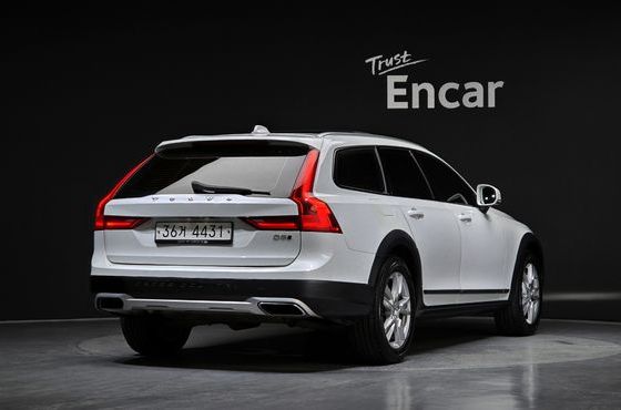 Volvo V90 D5 AWD — пробег 206 588 км — фото 2 из 5