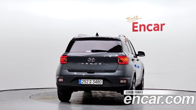 Hyundai Venue из Кореи Encar