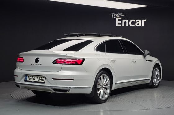 Volkswagen Arteon 2.0 TDI Prestige — пробег 66 705 км — фото 2 из 5