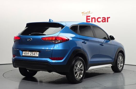 Hyundai Tucson Diesel 1.7 2WD Style — пробег 68 255 км — фото 2 из 5