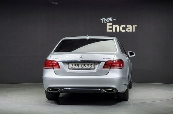 Mercedes-Benz E-Class E220 Bluetec Avantgarde — пробег 172 487 км — фото 4 из 5