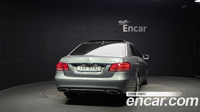 Mercedes-Benz E-Class E300 4MATIC Avantgarde — пробег 134 435 км — фото 4 из 5
