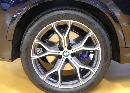 BMW X5 xDrive 40i M Sport — пробег 4 400 км — фото 5 из 5