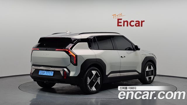 Kia EV3 из Кореи Encar