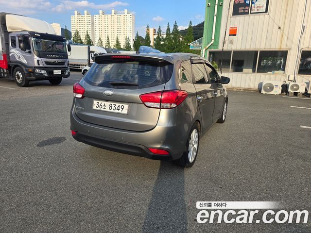 Kia Carens из Кореи Encar