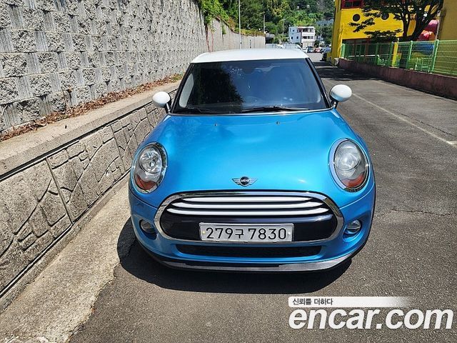 Mini Cooper 5Door Standard 3rd — пробег 148 835 км — фото 2 из 5