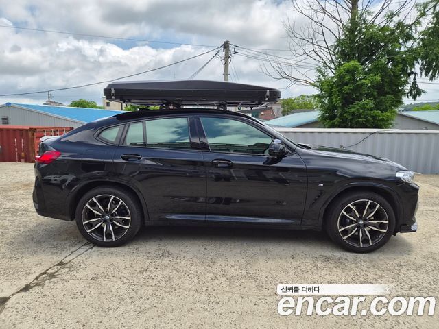 BMW X4 xDrive20i M Sport — пробег 15 200 км — фото 2 из 5